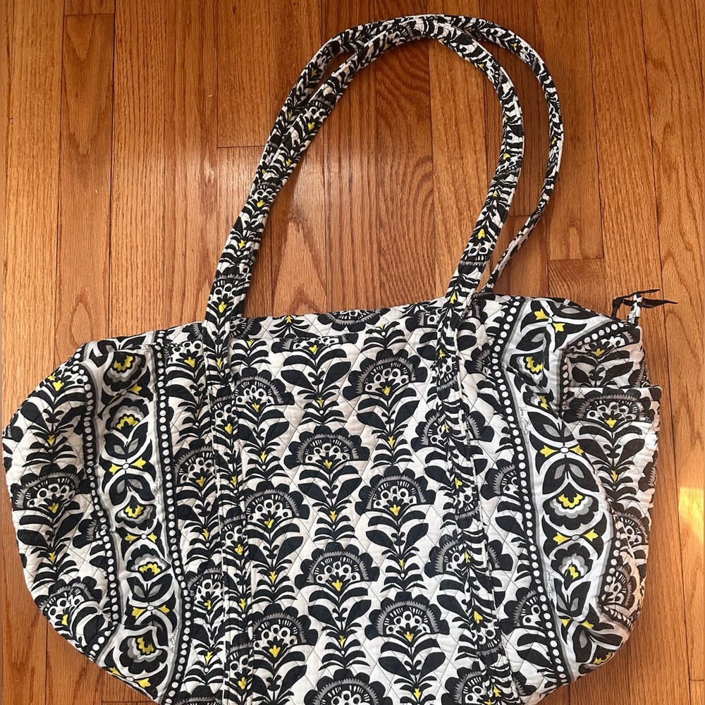 Vera Bradley duffle bag